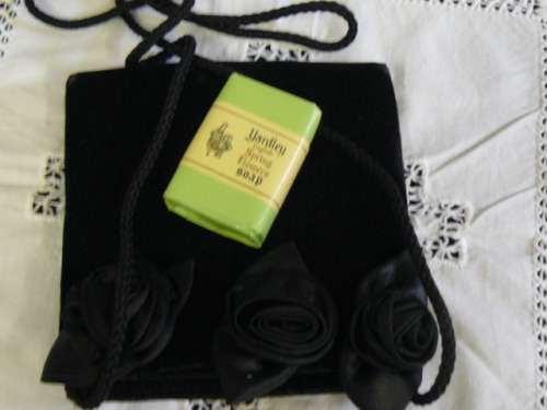 VINTAGE LIKE BAG AND FREE SOAP