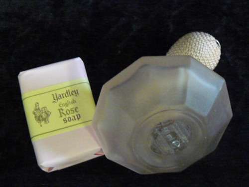 REFILLABLE 50 ML PERFUME BOTTLE AND SOAP GLASS and free gift !!!!!