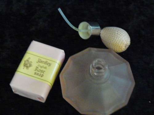 REFILLABLE 50 ML PERFUME BOTTLE AND SOAP GLASS and free gift !!!!!