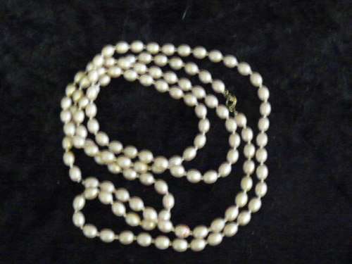FOUX STRAND OF PEARL NECKLACE