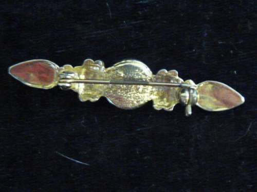 BROOCH