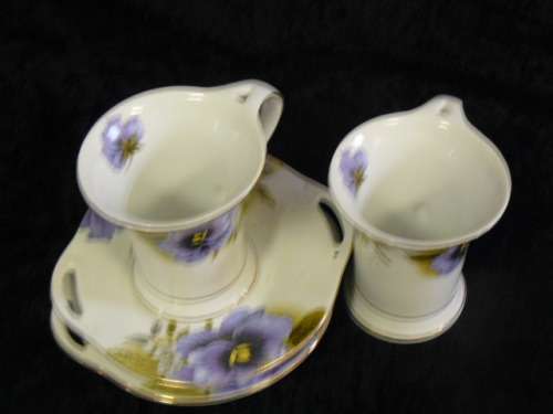 2 X CUPS AND SAUCERS