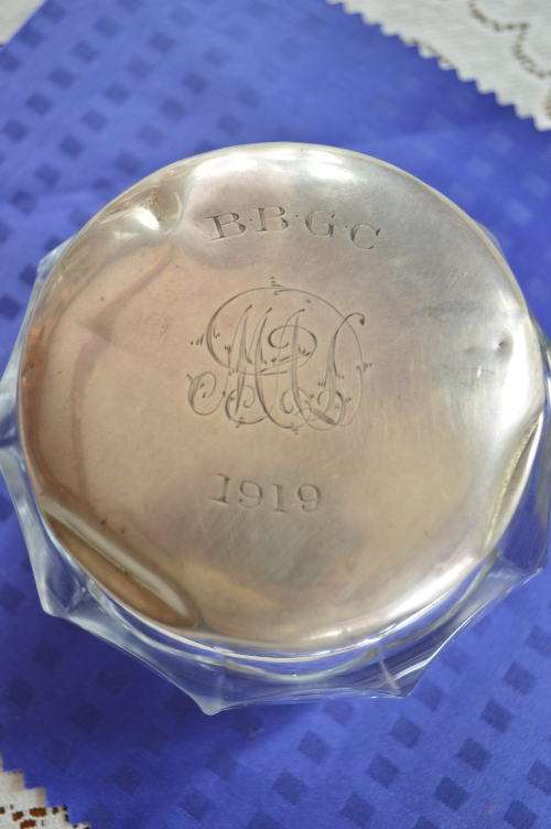 Silver hallmarked London 1919 powder jar LOVELY !!!!!!!REDUCED!!!!!!