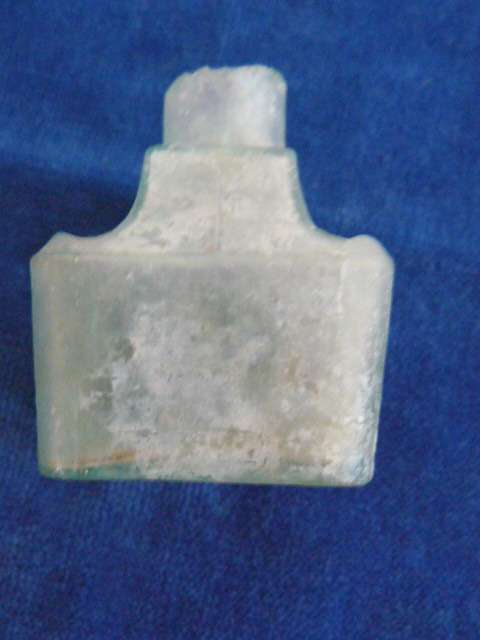 BOAT VINTAGE INK BOTTLE GLASS