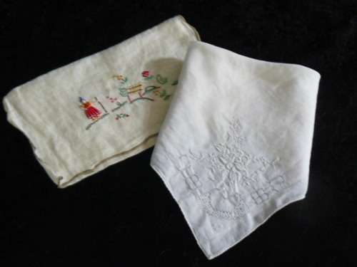 HANKIE AND HANKIE POUCH