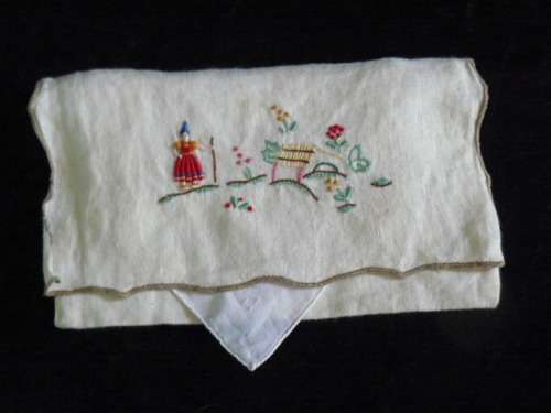 HANKIE AND HANKIE POUCH