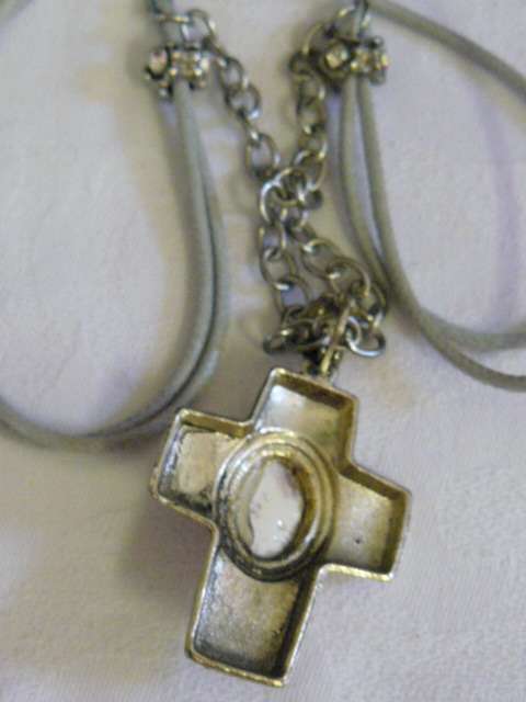 CROSS AND CHAIN