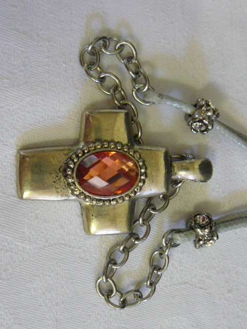 CROSS AND CHAIN