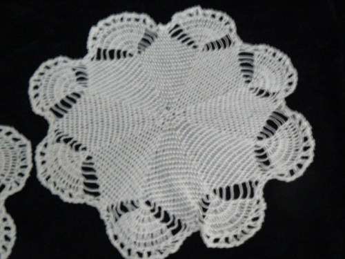 2 X HAND CROCHETED COTTON DOILIES
