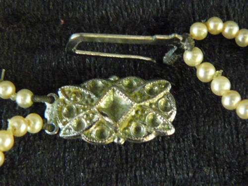 DOUBLE STRAND FOUX PEARL NECKLACE, NICE CLASP 40 CM