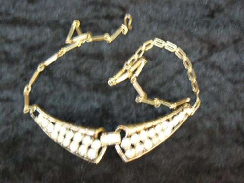 GOLD TONED WITH STONES NECKLACE 43.5 CM
