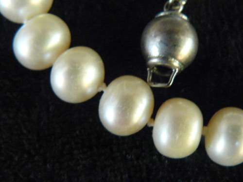 FOUX PEARL NECKLACE 44 CM