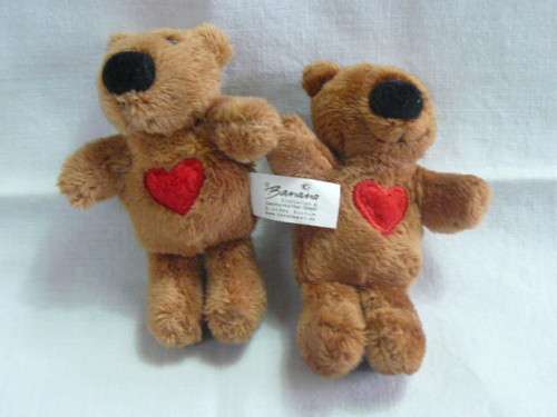 MINIATURE TEDDYS X2 FOR VALENTINE ?
