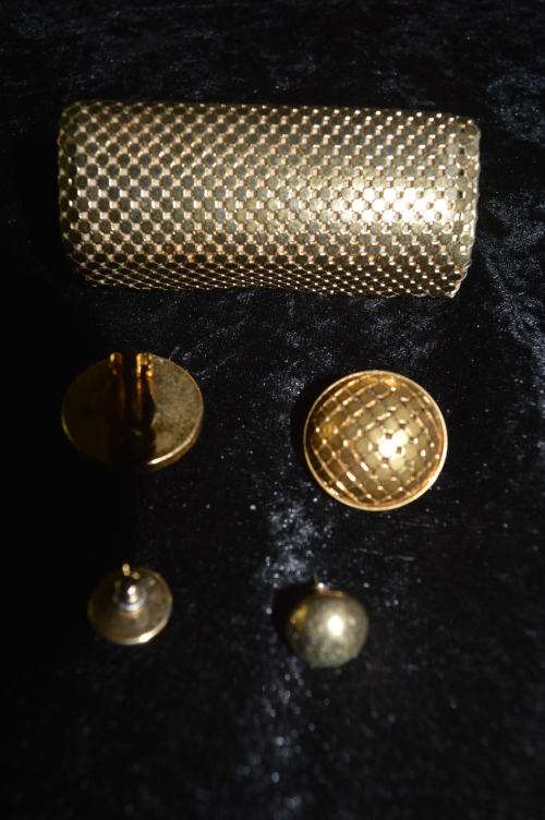 Whiting and Davis lipstick case with matching earrings and free gift reduced !!!!!!!!!!!!!