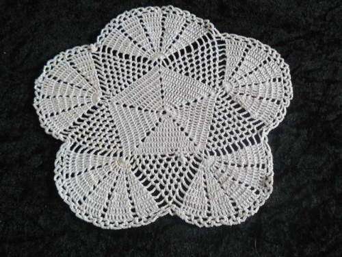 PINK HAND CROCHETED DOILIE