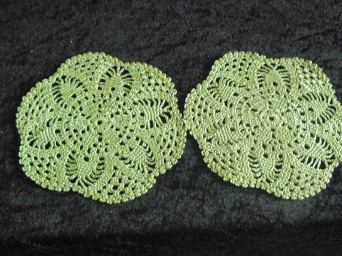 2 X HAND CROCHETED GREEN DOILIES 16 CM