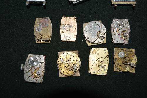 Lot of vintage movements for spares