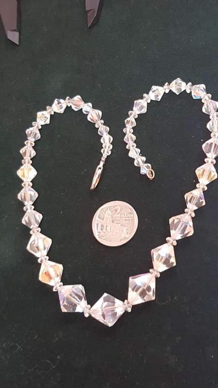 Stunning single strand Aurora Borealis. crystal necklace