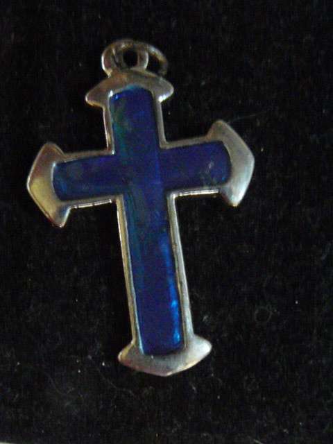 CROSS PENDANT