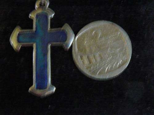 CROSS PENDANT