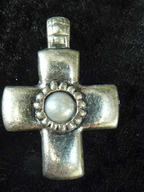 SILVER TONED CROSS PENDANT