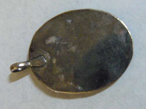 VINTAGE LIKE PENDANT WTH SEMI PRECIOUS STONES
