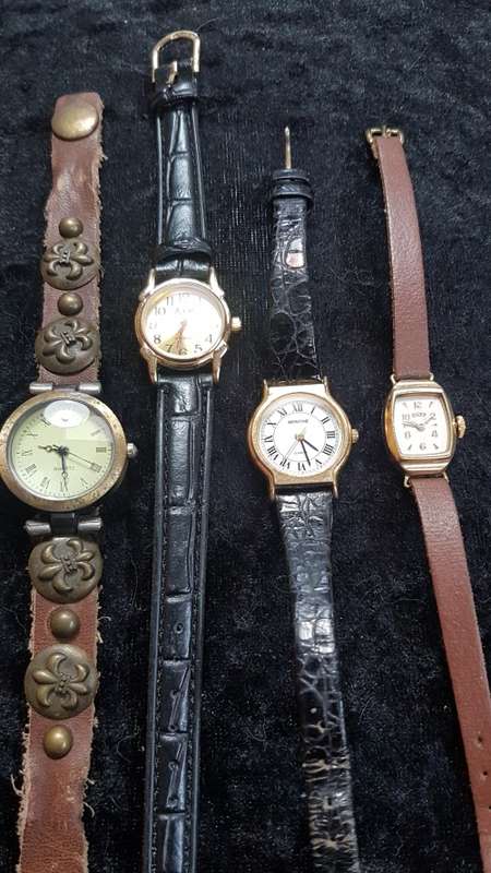 5x ladies Quartz watches. Nice straps