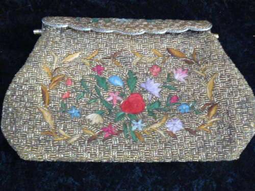MOST STUNNING VINTAGE BEADED AND EMBROIDERED CLUTCH BAG