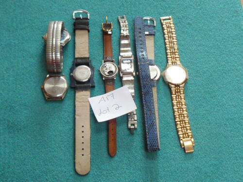 QUARTZ WATCHES SOLD AS SPARES SOME ONLY NEED A BATTERY