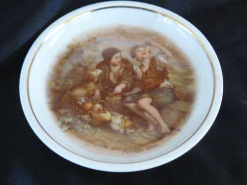 MARIA THERESSA PIN DISH GERMANY 10.5 CM