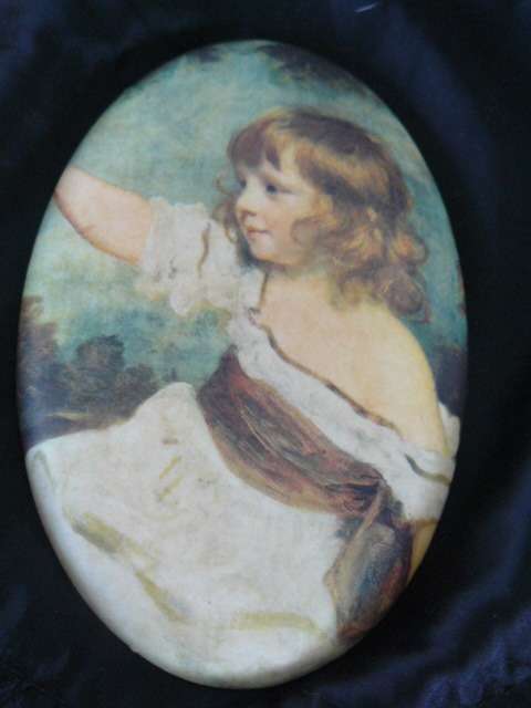PRINT ON CASTER OF PARICE