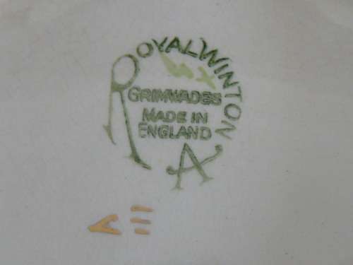 ROYAL WINTON BOWL  ENGLAND VERY PRETTY