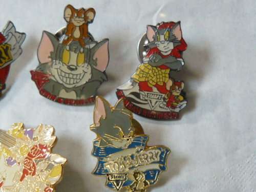 TOM AND JERRY PINS LOT