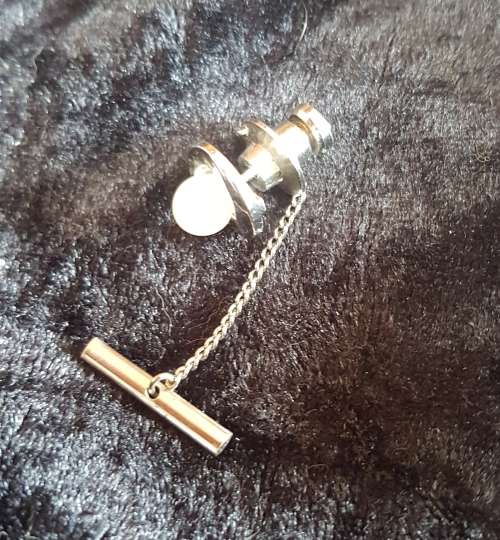 Genuine pearl mens Pin Tie Tack very smart almost has an art deo feel to it