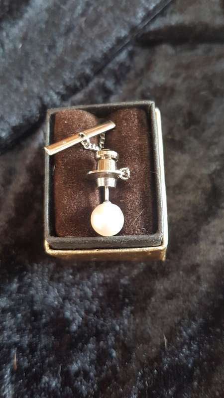 Genuine pearl mens Pin Tie Tack very smart and elegant