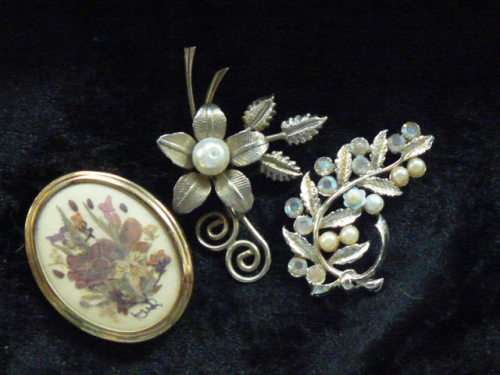 VINTAGE LIKE FASHION BROOCHES LOT X 3 STUNNING ITEMS!!!!!!!