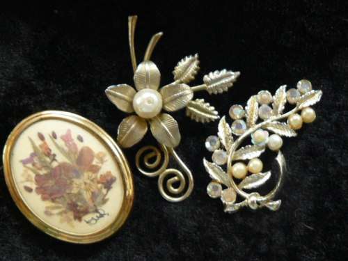 VINTAGE LIKE FASHION BROOCHES LOT X 3 STUNNING ITEMS!!!!!!!