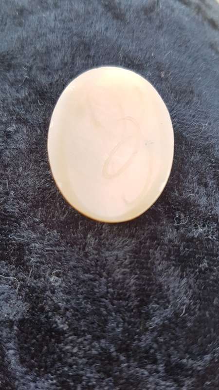 Lovely Cameo Top 2.6x2cm