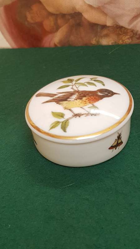 Kaiser Tiergarten trinket 6.5cm x 3cm very pretty
