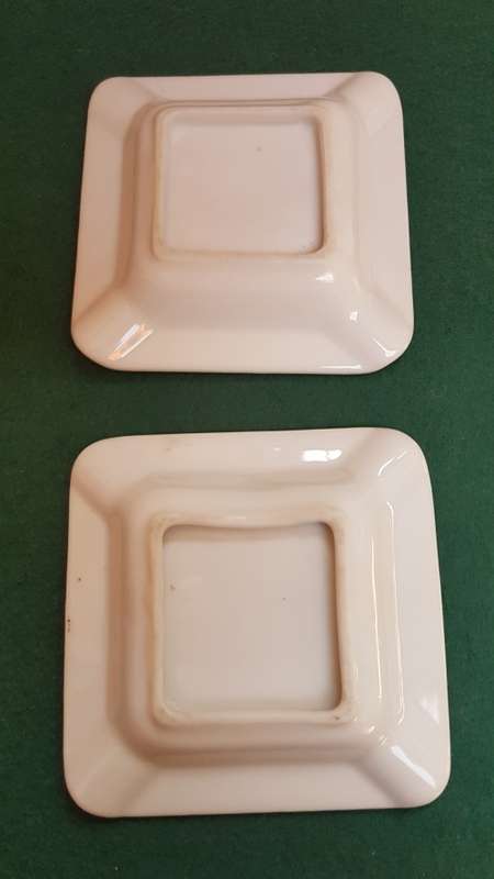2 pretty ashtrays