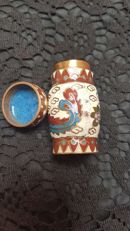 Small cloisonne snuff or scent container