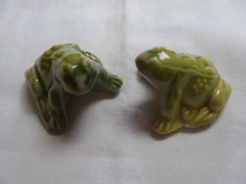 WADE FROGS X 2