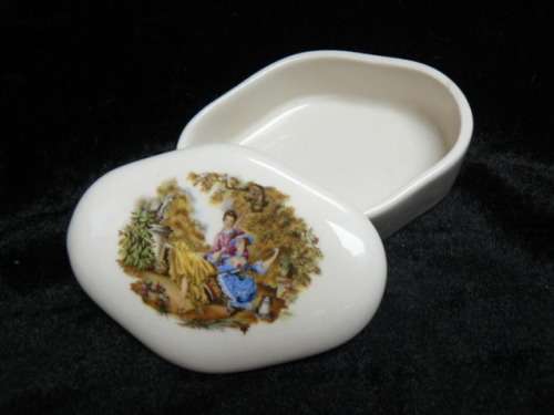 TRINKET DISH WITH LID