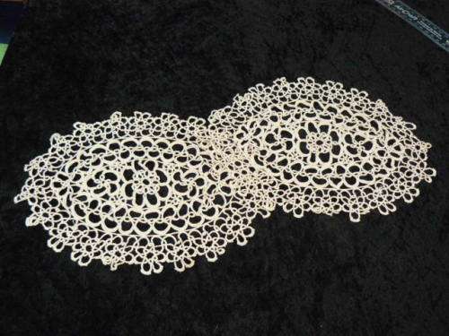 TATTING DOILIES X 2