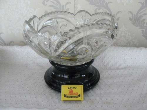 SOWERBY GLASS , FRUIT BOWL OR DISH CAN BE USED AS CHIPS DISH AND THE BLACK ONE FOR DIP . INTERESTING