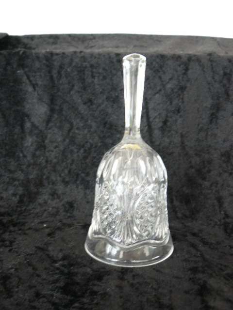 CRYSTAL BELL LOVELY SOUND WITH A PRISIM HANDLE