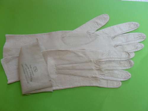 LEATHER GLOVES VINTAGE CREAM SOFT MEDIUM MADE IN FANCE