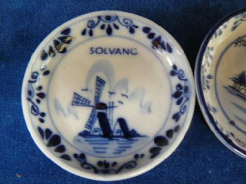 BLUE AND WHITE PIN DISHES X 2