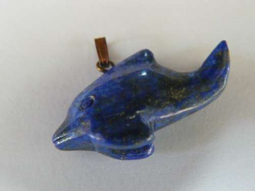 SEMI PRECIOUS STONE DOLPHIN PENDANT