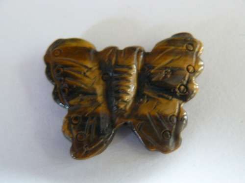 STUNNING PRECIOUS STONE BUTTERFLY CAN BE STRUNG